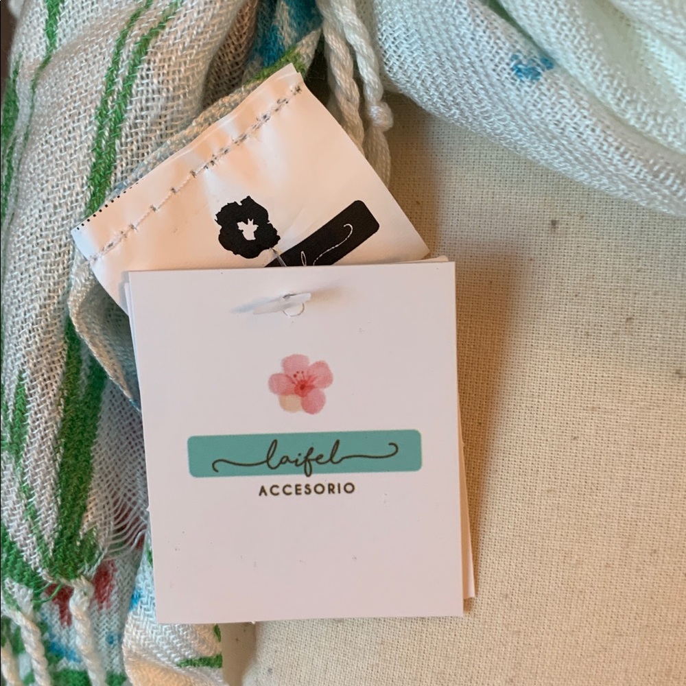 NWT | pashmina aaa floral scarf - Picture 4 of 6